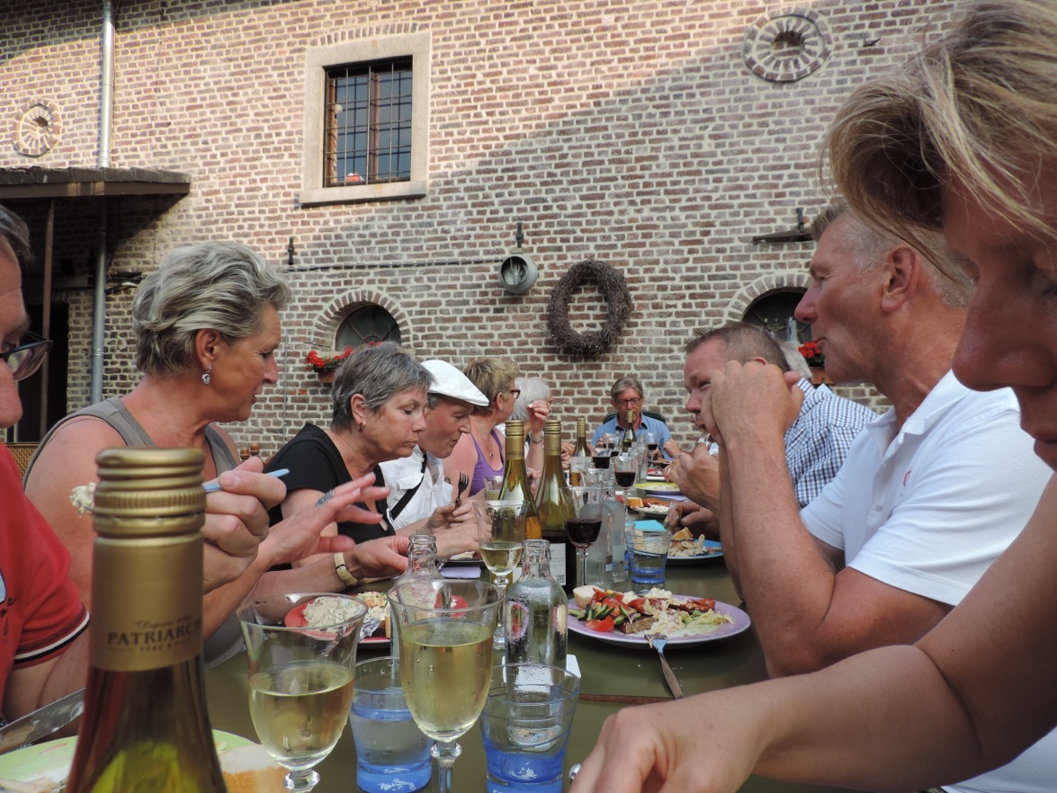 WE VOERSTREEK MG 175